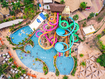 5 motivos para incluir um parque aquático no seu próximo final de semana em família. Veja! 5 motivos para incluir um parque aquático no seu próximo final de semana em família. Veja!